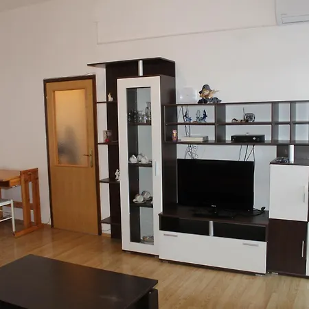 Апартаменты With A Parking Space - 14533